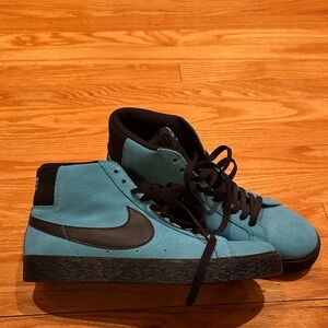 Nike Teal and Black Men’s Sb Blazer Mid Sneakers